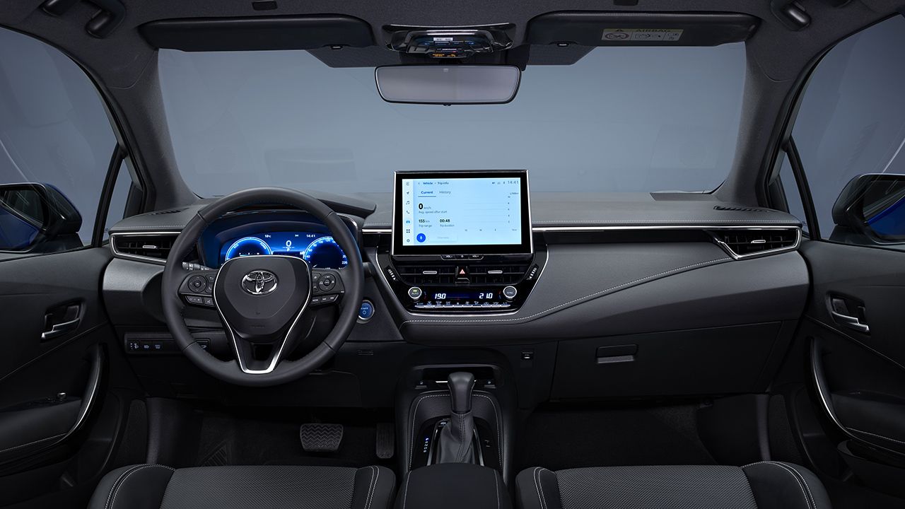 Toyota Corolla Touring Sports 2023 - interior