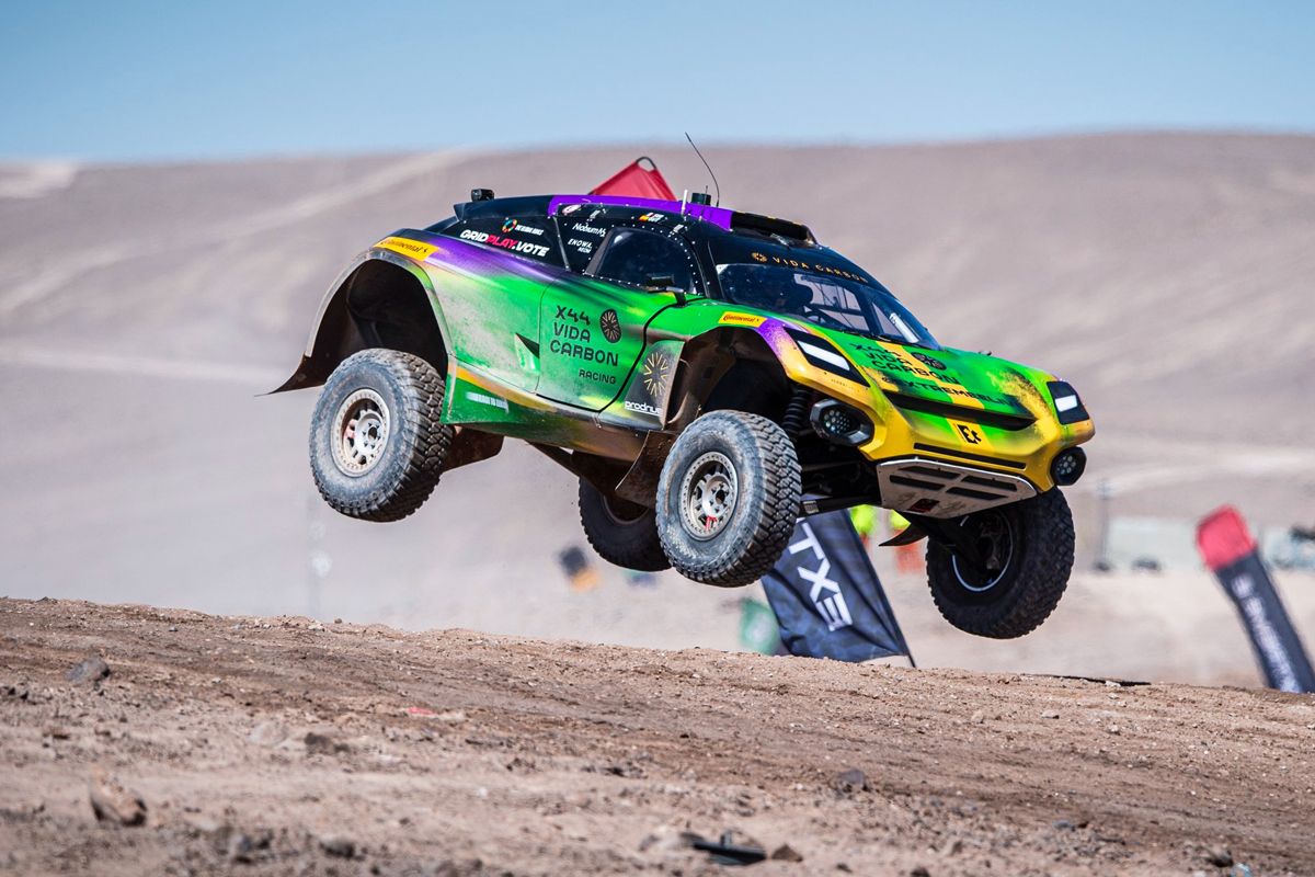 Sébastien Loeb y Cristina Gutiérrez ganan el Copper X-Prix de Extreme E en Chile