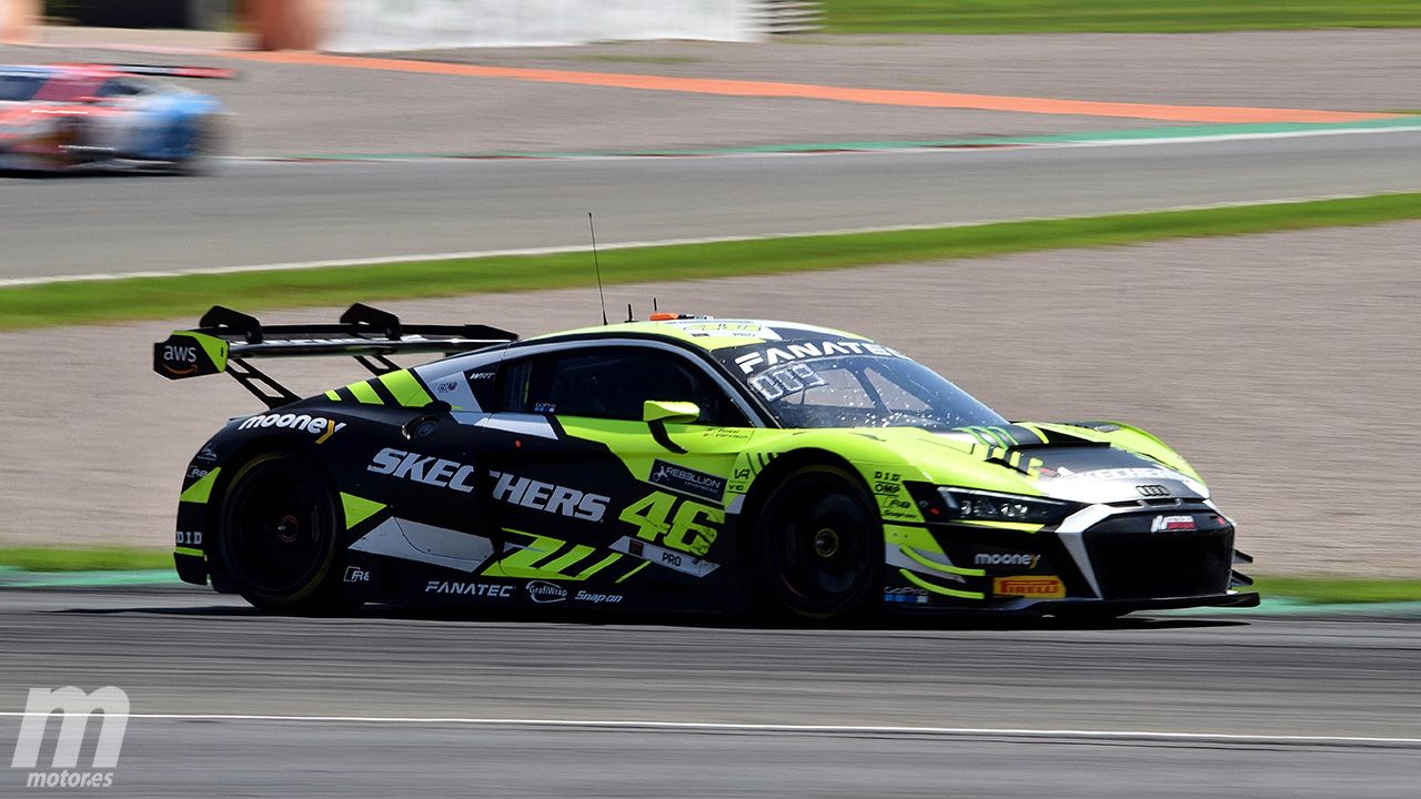 Rossi compite con el Audi R8 LM GT3 del WRT Team