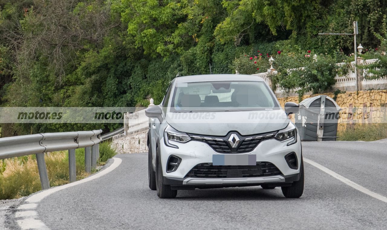 El futuro Dacia Duster Hybrid se esconde bajo esta curiosa e interesante mula