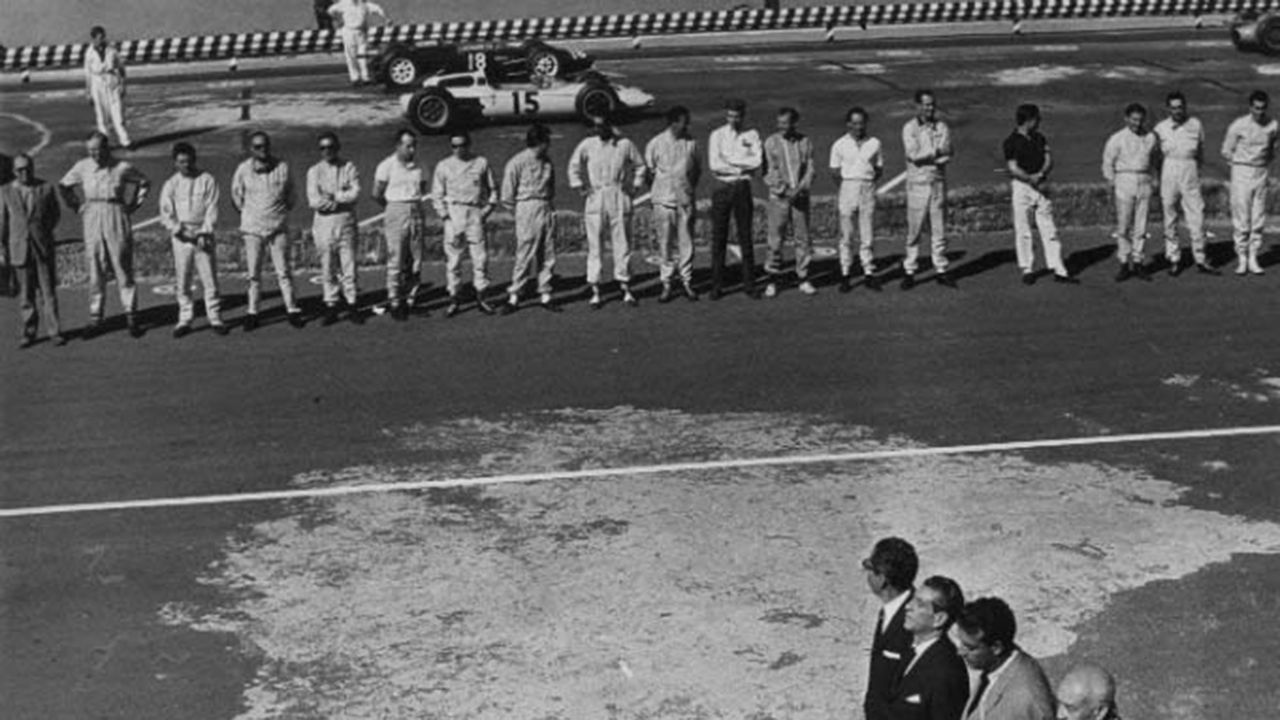 Un recuerdo a Rodríguez antes del Gran Premio