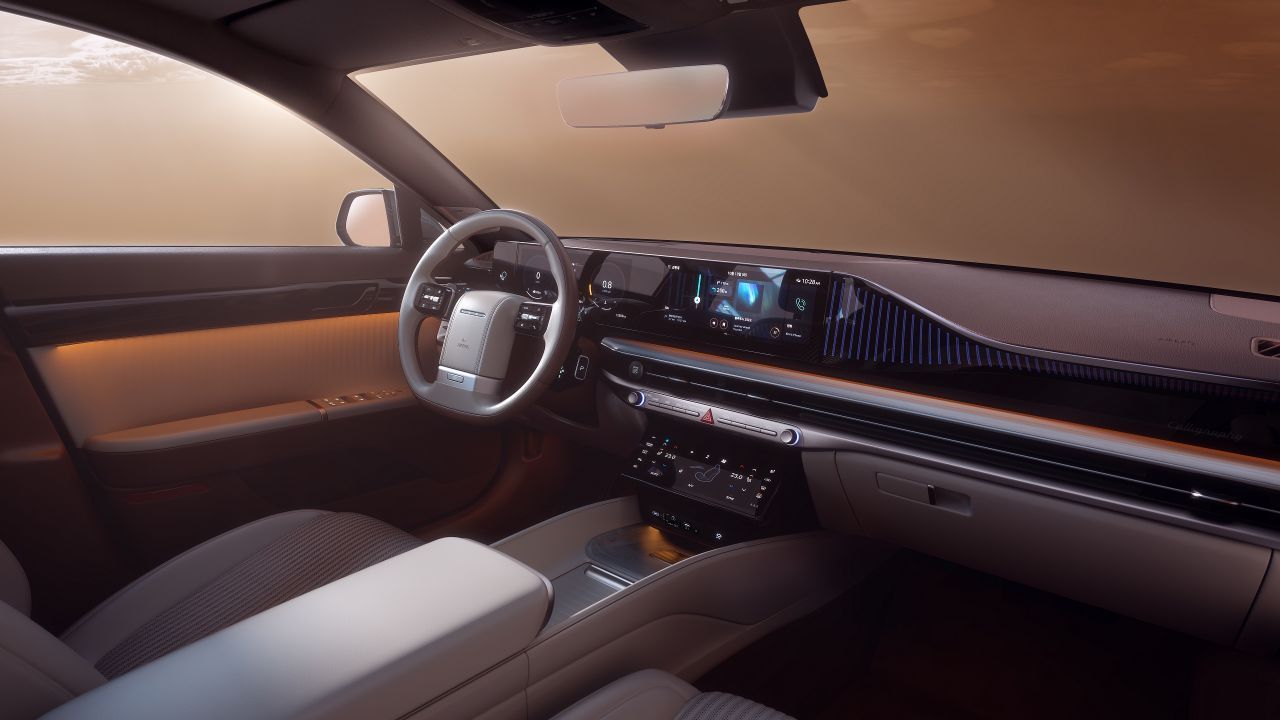 Hyundai Grandeur 2023 - interior