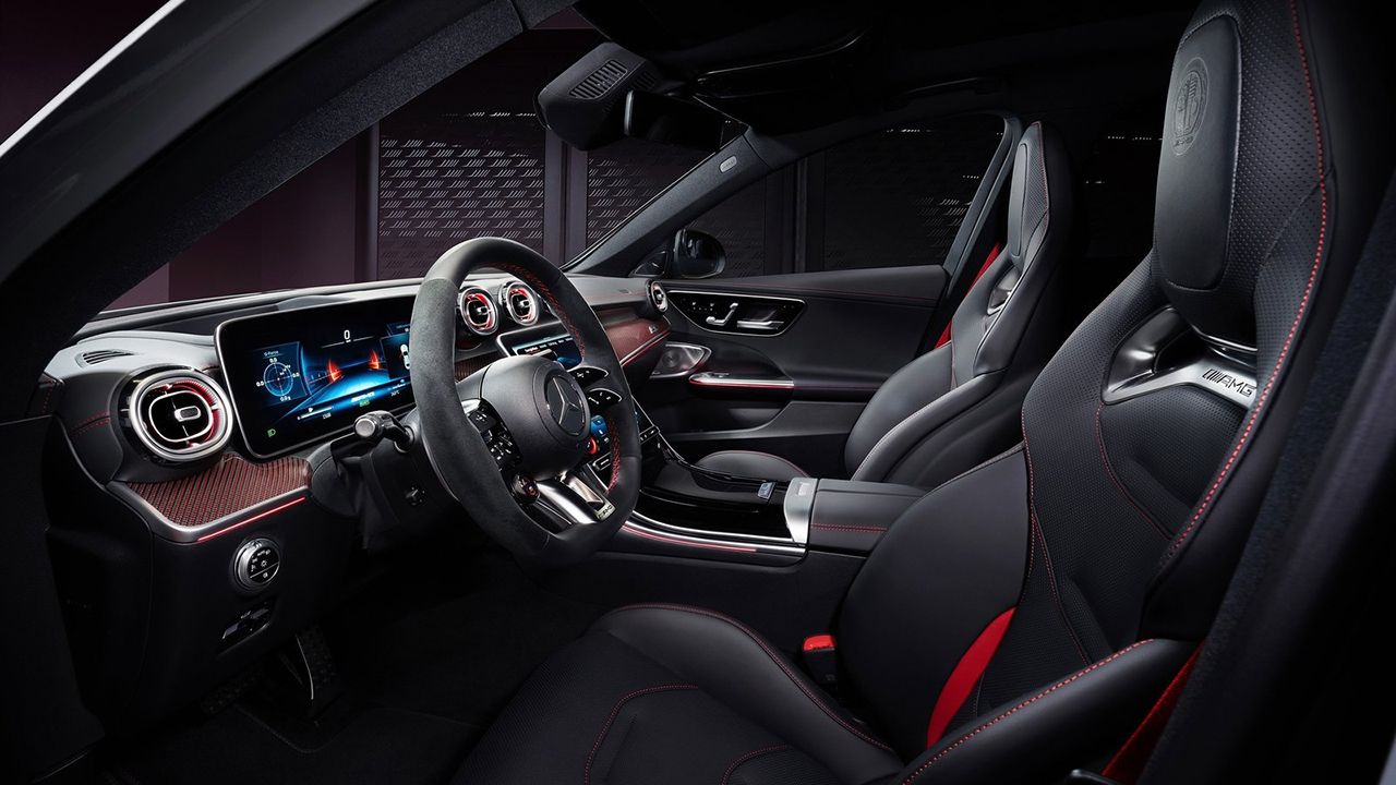 Mercedes-AMG C 63 S E Performance F1 Edition - interior