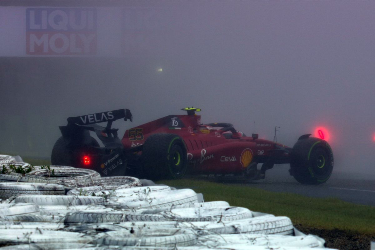 Neumático equivocado y aquaplaning: así fue el accidente de Carlos Sainz en Suzuka