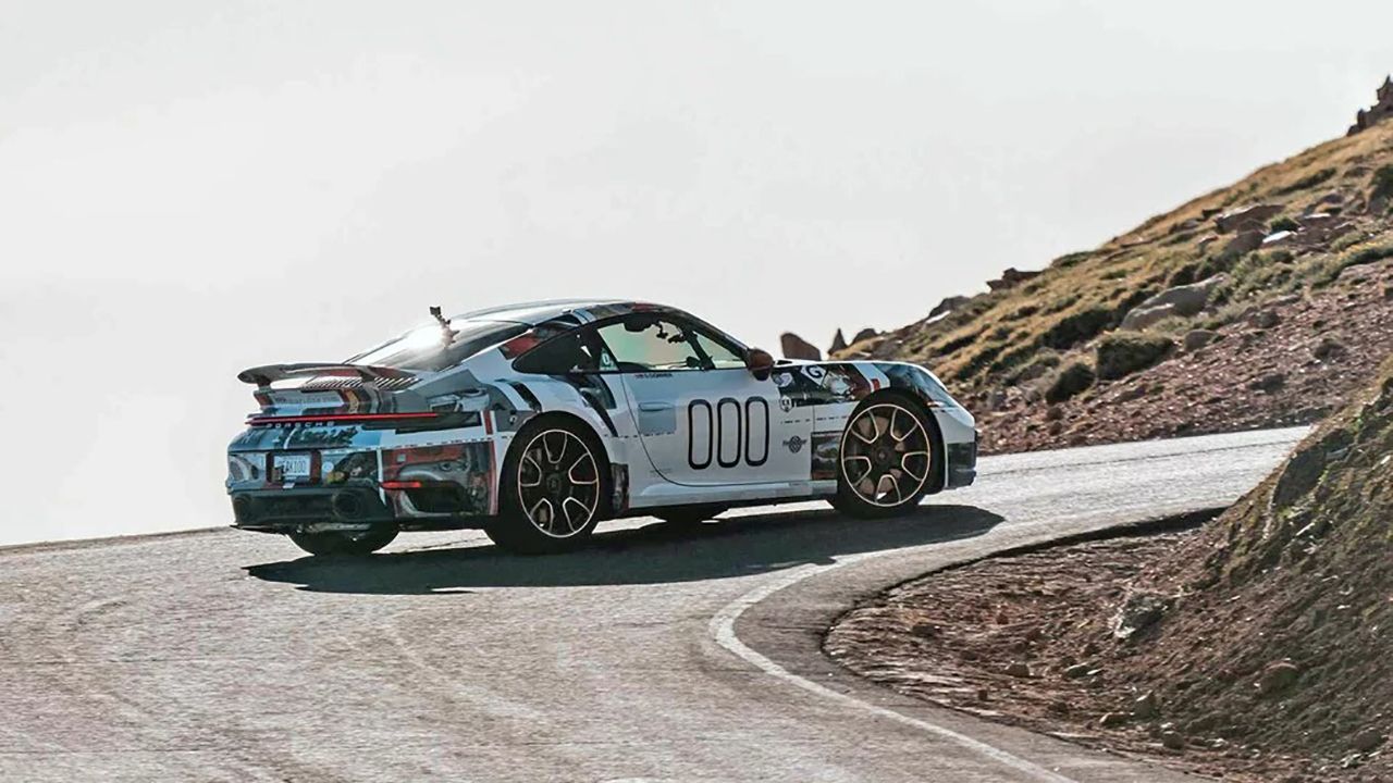 Porsche 911 Turbo S récord Pikes Peak