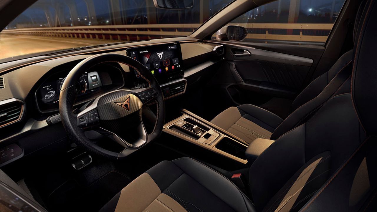 CUPRA León Sportstourer - interior