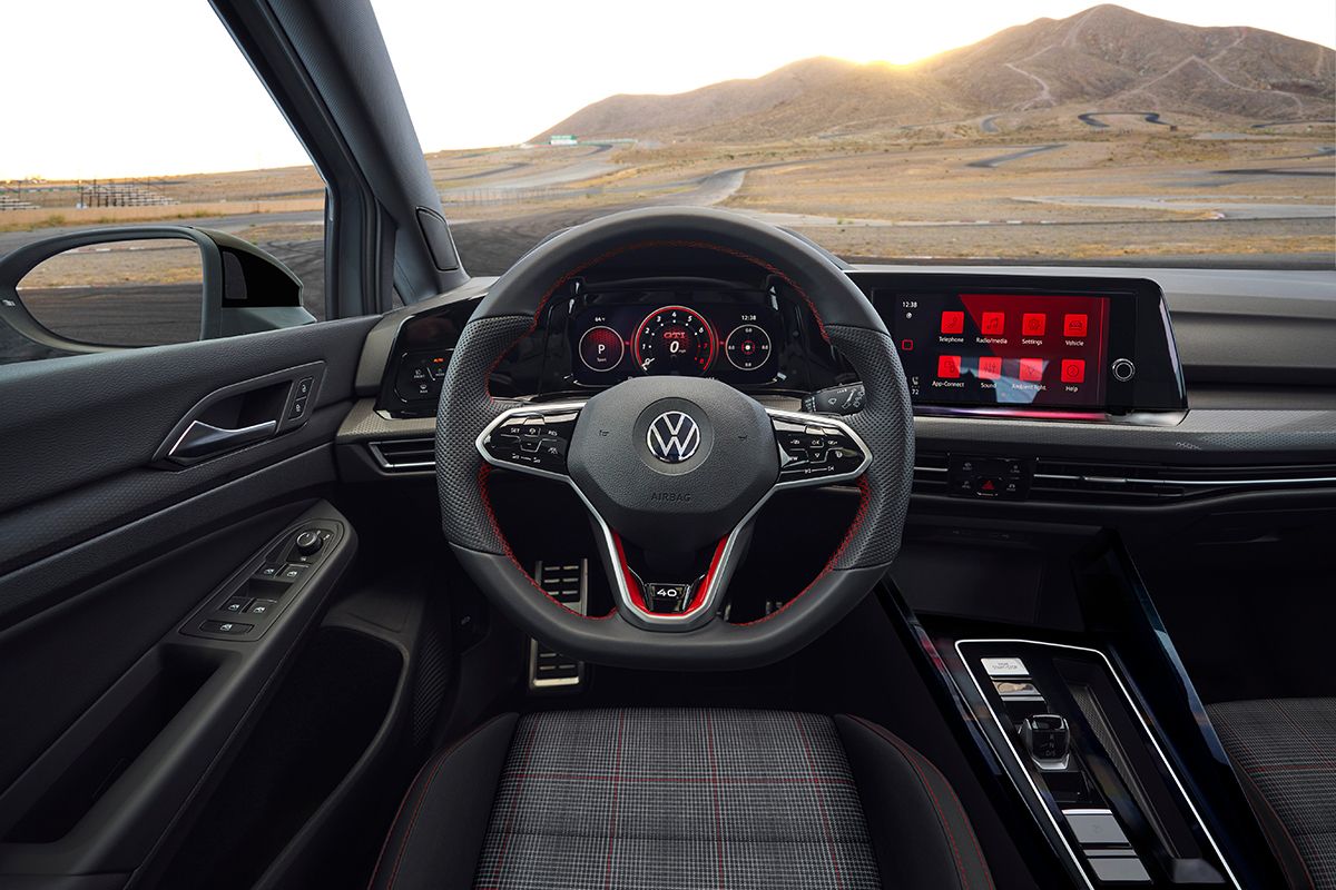 Volkswagen Golf GTI 40th Anniversary Edition - interior