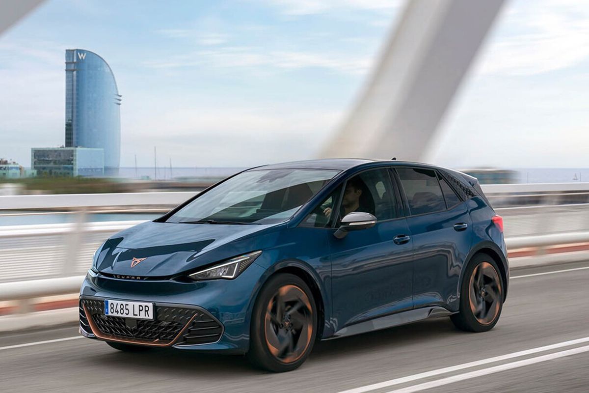 El CUPRA Born ahora tiene más equipamiento, pero de momento solo en Italia