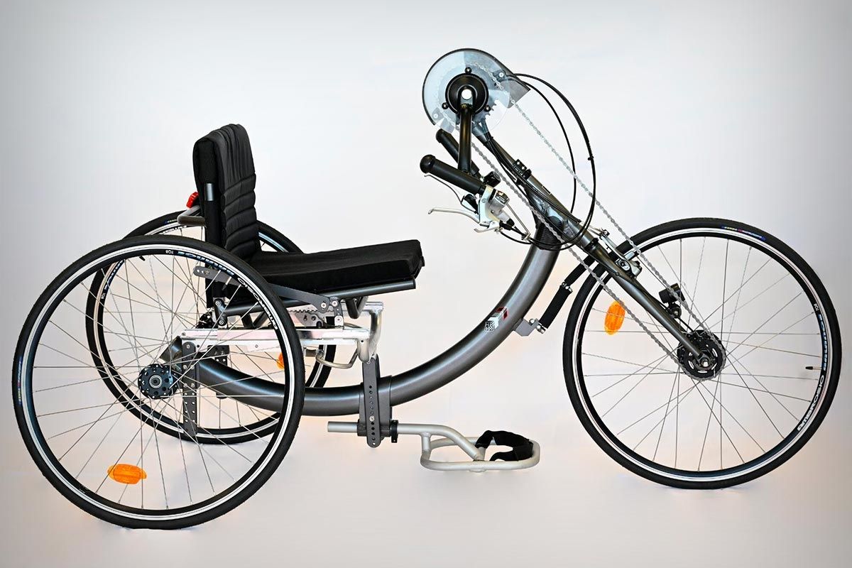 Decathlon lanza la Handbike HB500, su primera bicicleta adaptada