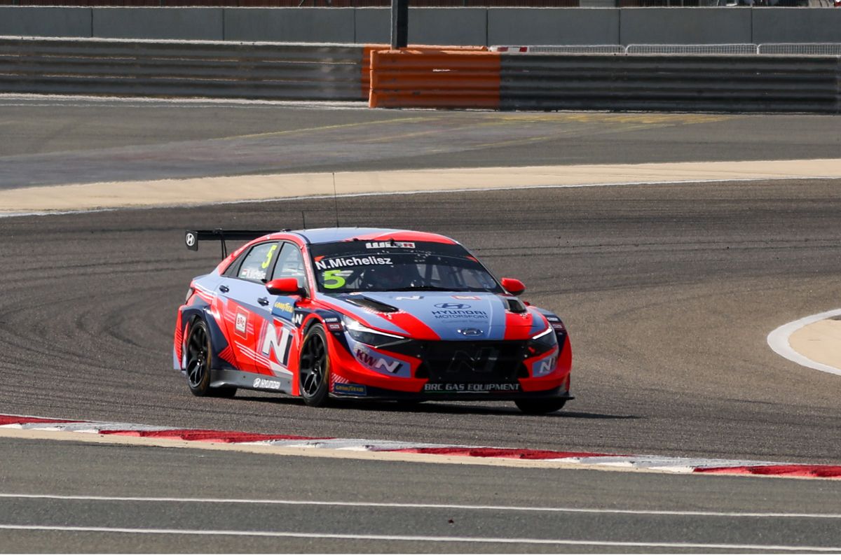 Fiesta perfecta de Hyundai en la carrera con parrilla invertida del WTCR en Bahrein