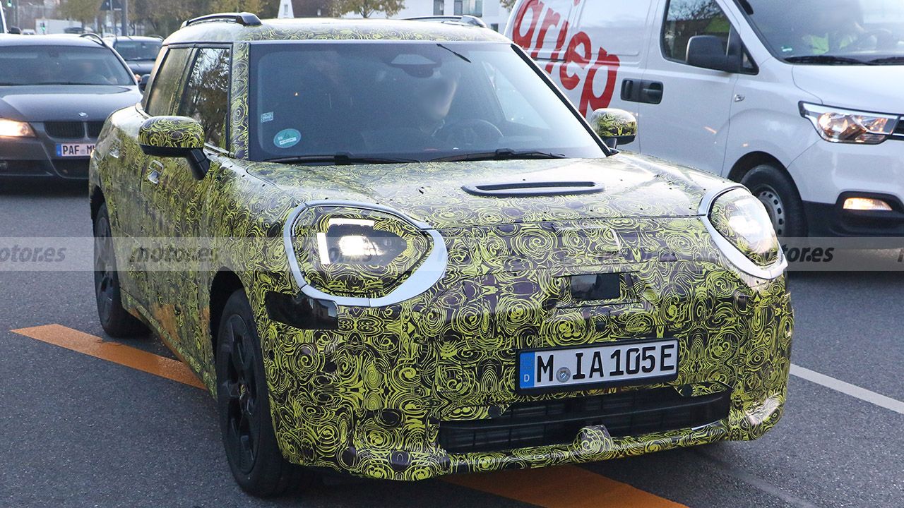 El nuevo coche eléctrico de MINI cazado en movimiento: así luce el esperado Aceman