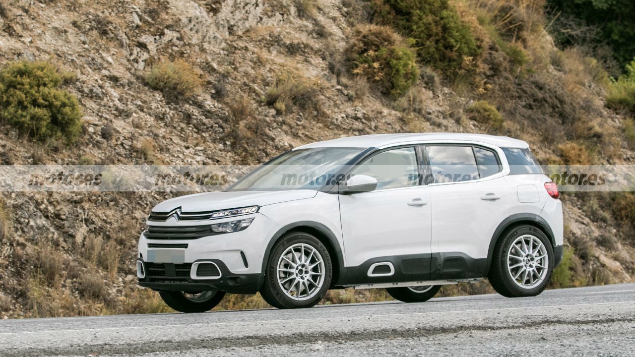 Mula de pruebas del Peugeot e-3008