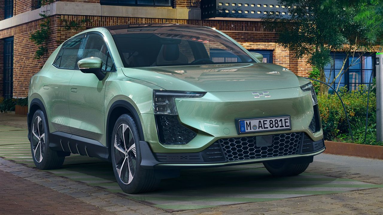 Precio y equipamiento del nuevo Aiways U6, llega un tecnológico SUV Coupé eléctrico