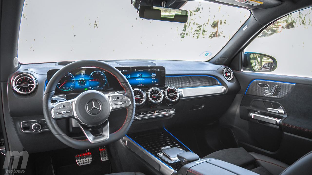 Mercedes EQB - interior