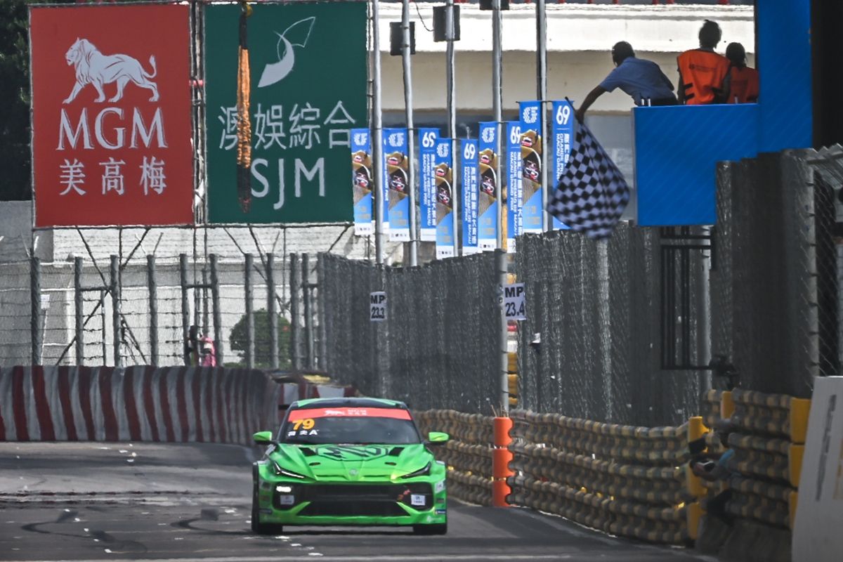 Rob Huff y Maro Engel engordan su palmarés en las calles de Macao