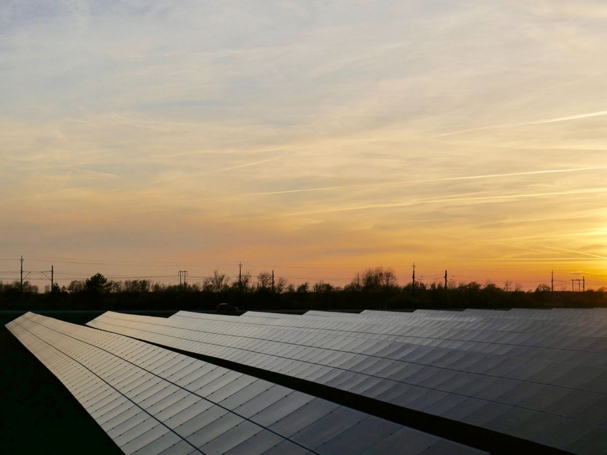 El sistema solar termofotovoltaico que afirman que es capaz de producir energía incluso de noche