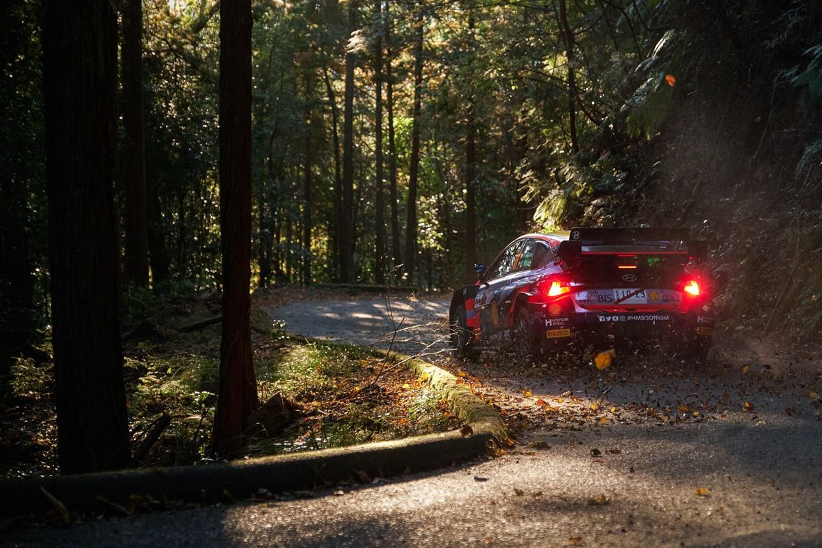 Thierry Neuville, nuevo líder del Rally de Japón al cierre de la segunda etapa