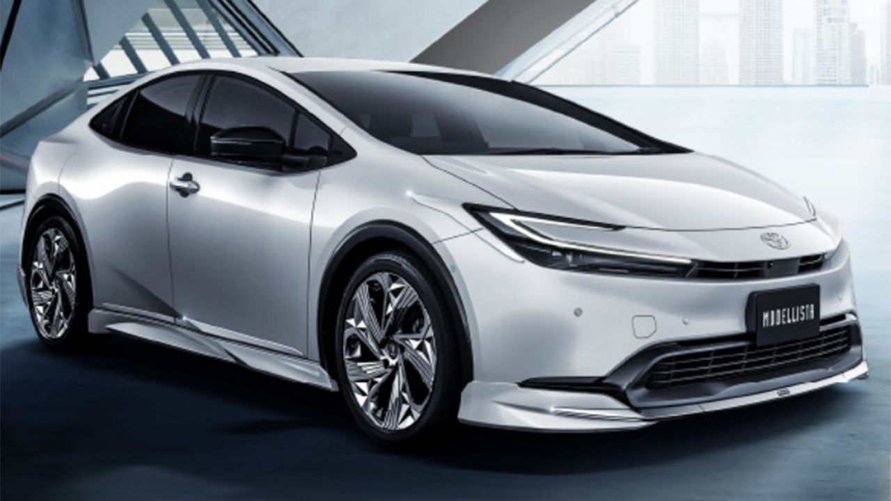 Toyota Prius 2023 preparado por Modellista