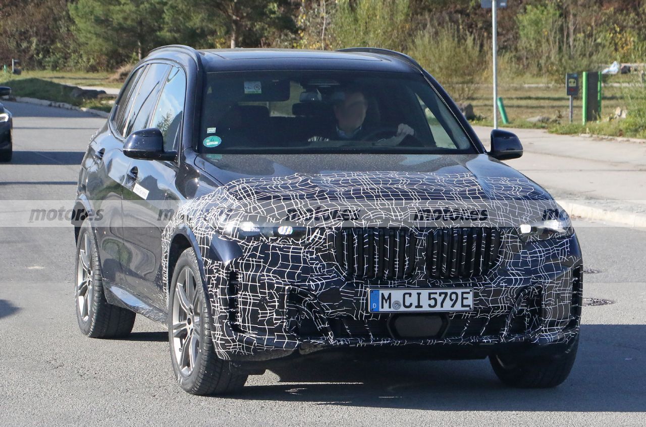 Los prototipos del BMW X5 Facelift 2023 pierden camuflaje al acercarse su presentación