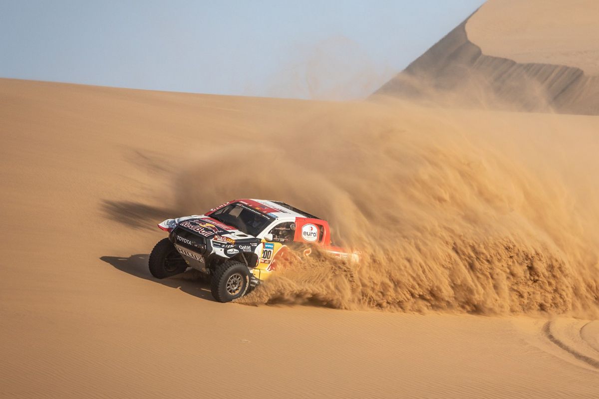 Carlos Sainz se ve «para pelear por el Dakar» y Nasser Al-Attiyah inicia los juegos psicológicos