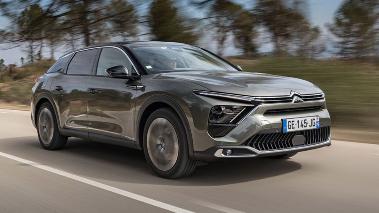 El Citroën C5 X está listo para estrenar un nuevo motor electrificado y lucir la etiqueta ECO