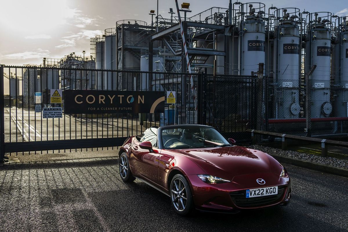 El Mazda MX-5 demuestra la efectividad y eficiencia de los combustibles sintéticos