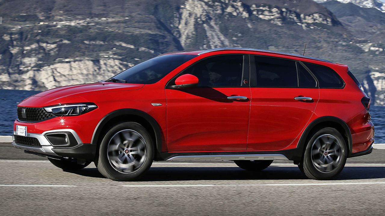 FIAT Tipo Station Wagon RED