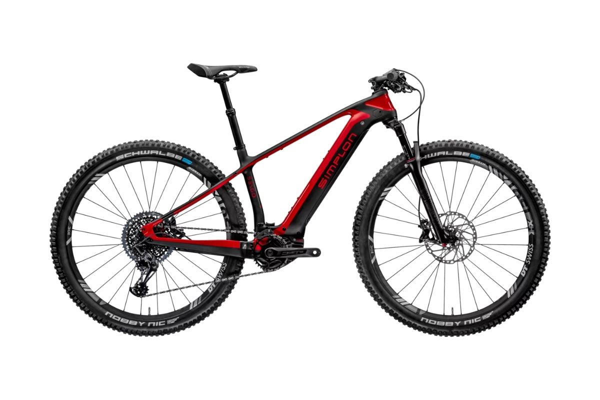 La Simplon Sengo PMax es una e-MTB como pocas: innovación y versatilidad sobre carbono termofusible