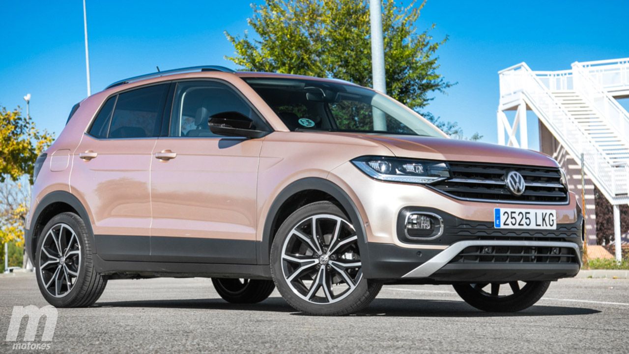 Italia - Noviembre 2022: El notable empuje del Volkswagen T-Cross