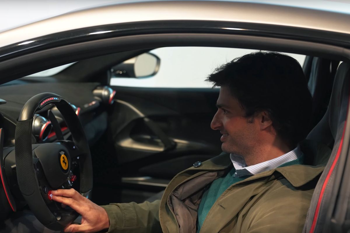 Así es el Ferrari 812 Competizione de Carlos Sainz que todo amante de los deportivos quiere tener