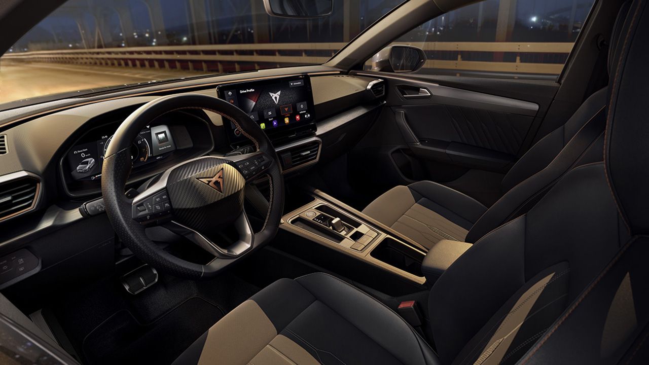 CUPRA León - interior