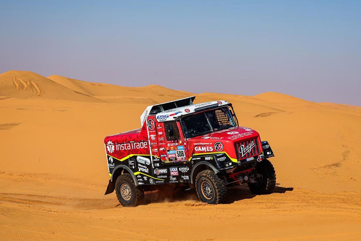 Otra etapa más para Sébastien Loeb en la llegada del Dakar al 'Empty Quarter'