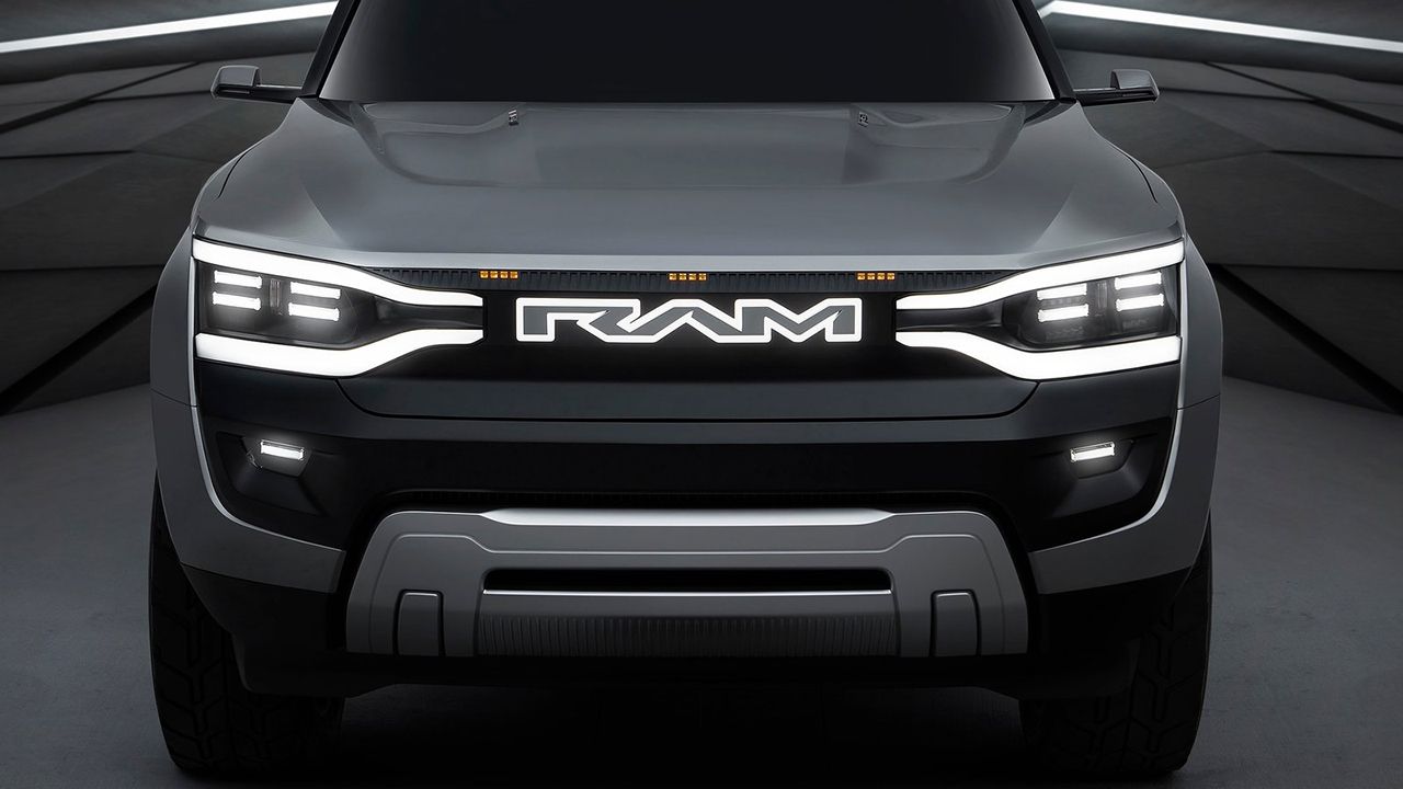 RAM 1500 Revolution BEV Concept - frontal