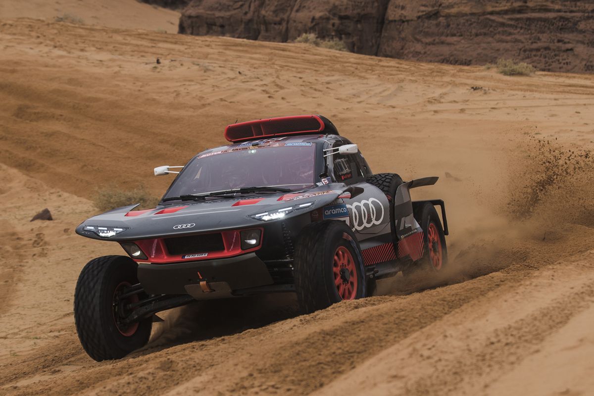 Sébastien Loeb bate a Stéphane Peterhansel en el duelo francés de la cuarta etapa