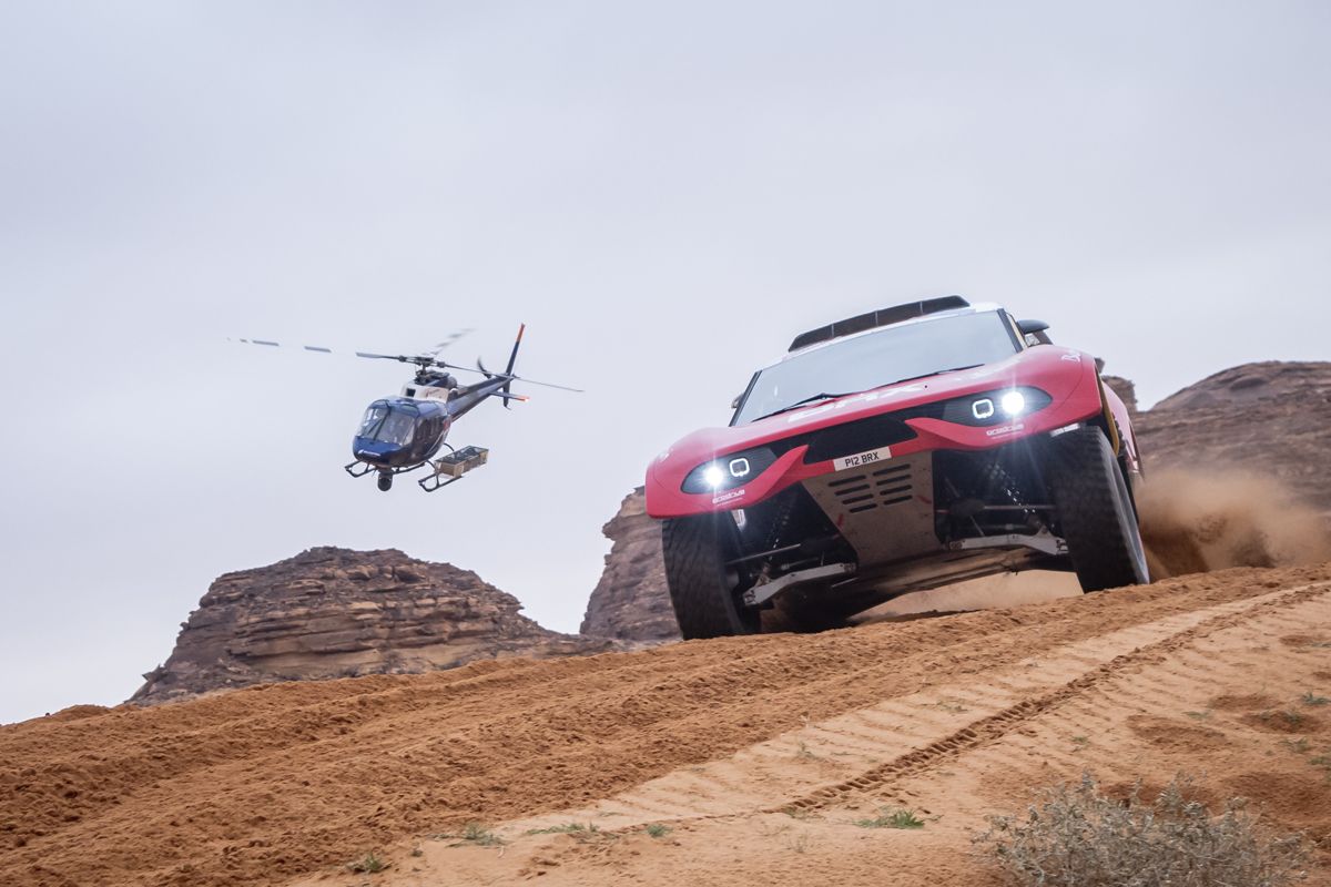 Sébastien Loeb bate a Stéphane Peterhansel en el duelo francés de la cuarta etapa