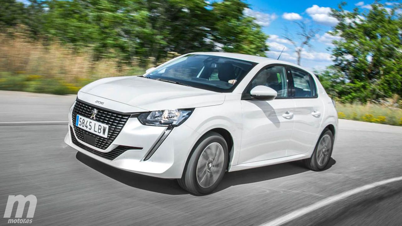 Holanda - Diciembre 2022: El Peugeot 208 lidera un mercado dominado por el coche eléctrico