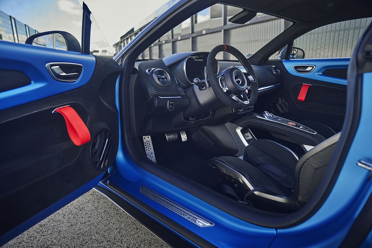 Alpine A110 R - interior