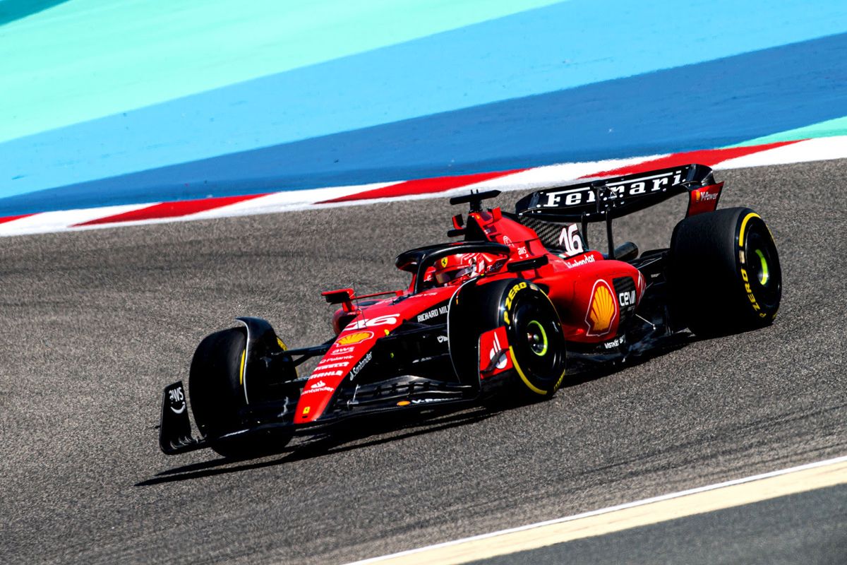 Chales Leclerc durante los test de pretemporada en Bahréin