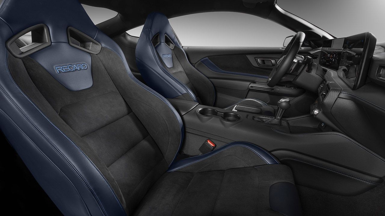 Ford Mustang Dark Horse 2024 - interior