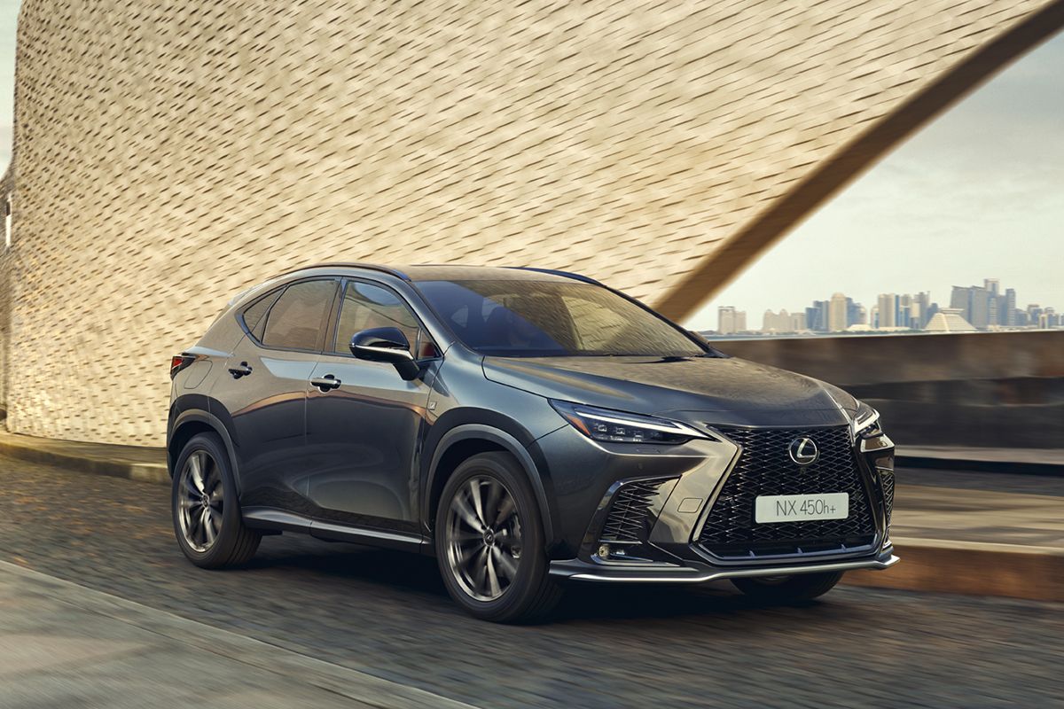 El Lexus NX estrena novedades, más equipamiento y nueva versión en el SUV Premium nipón