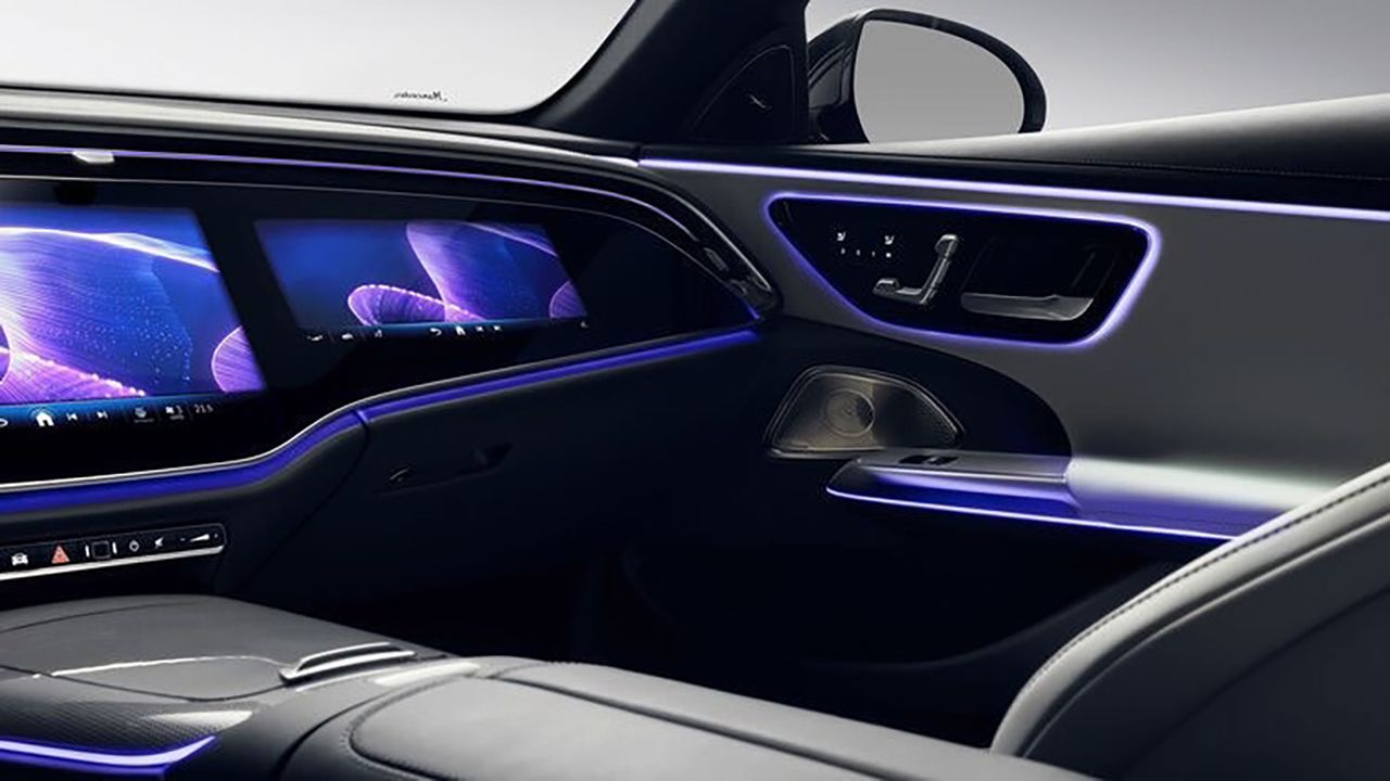 Mercedes Clase E 2023 - interior