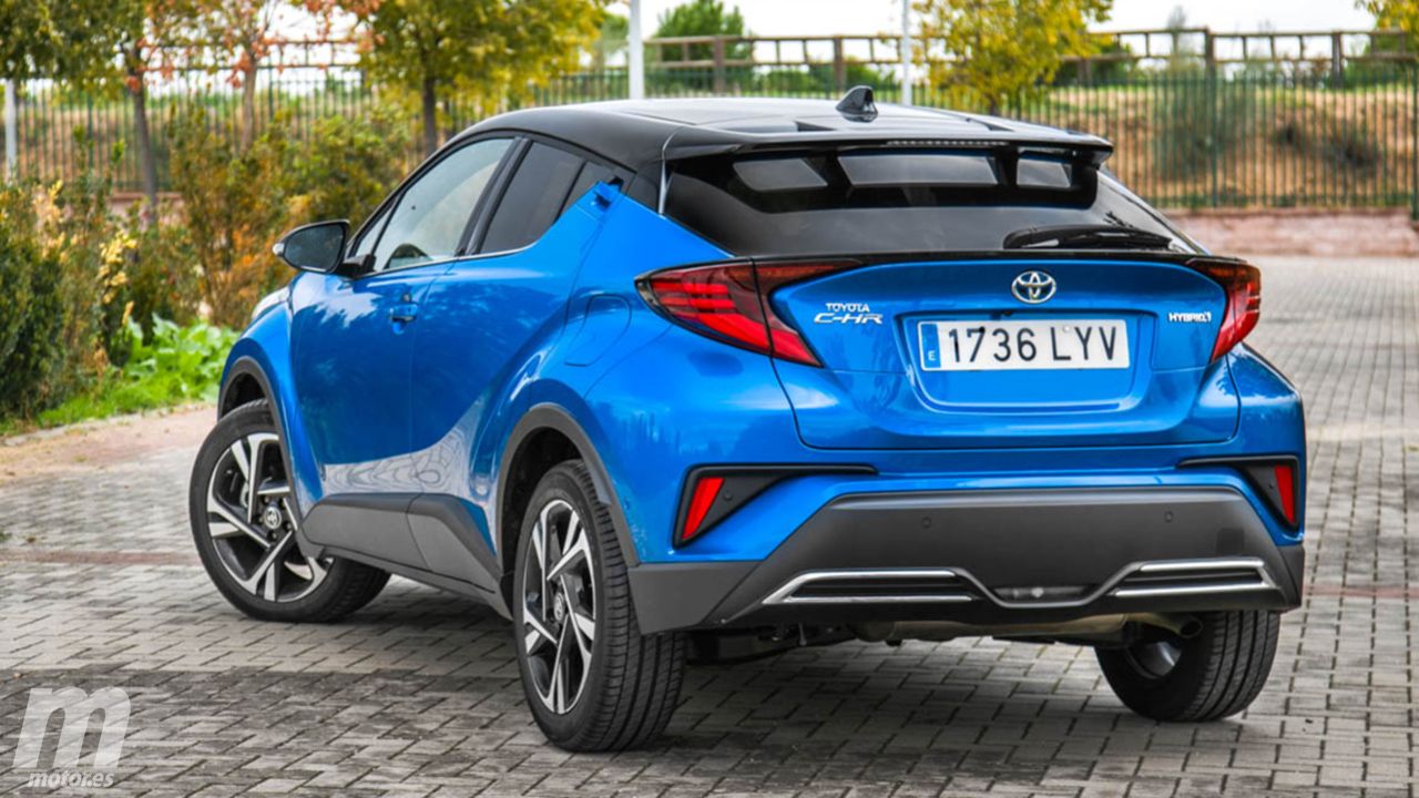 Toyota C-HR - posterior