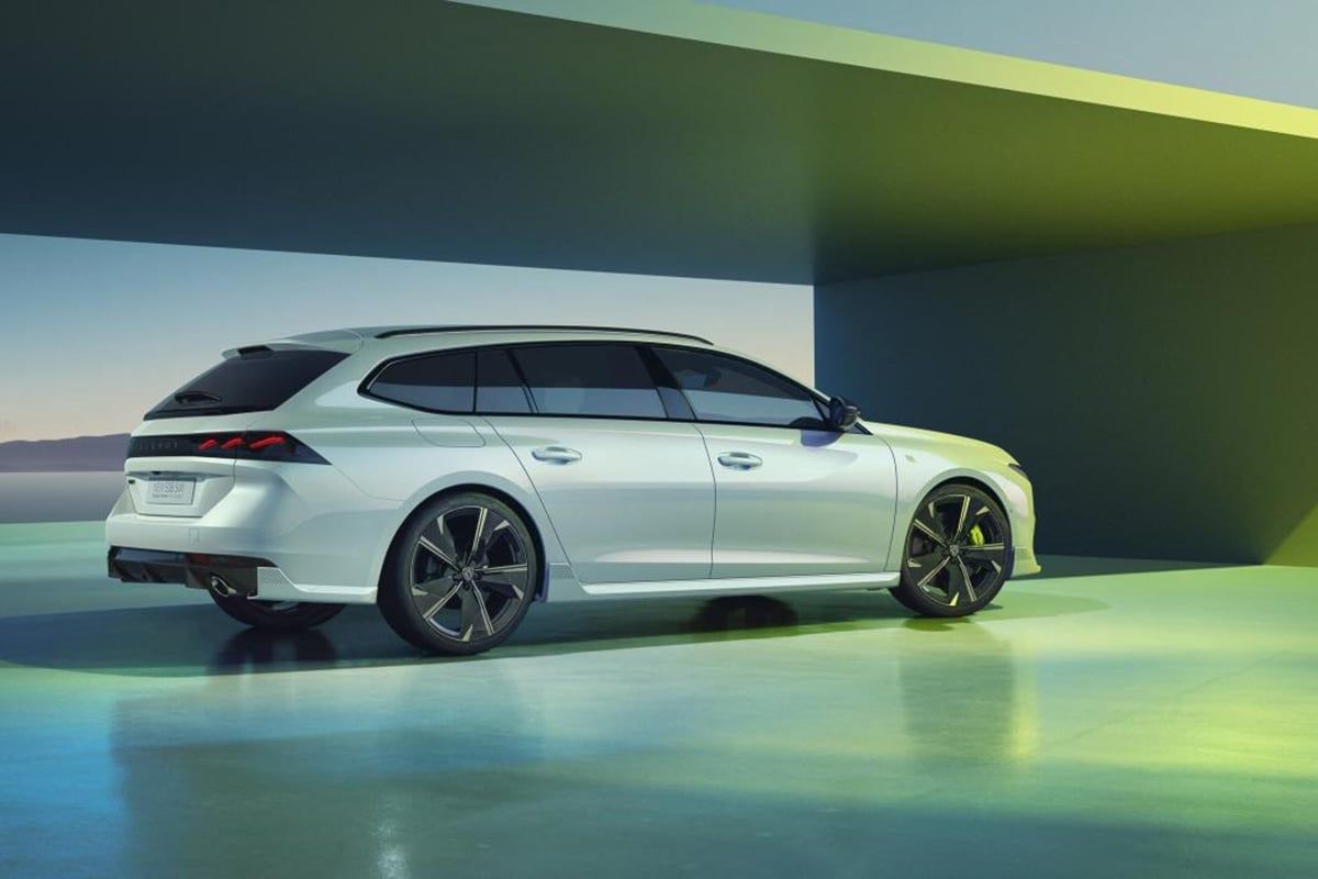 Los Peugeot 508 PSE ganan elegancia y deportividad con el plus de su potente motor PHEV