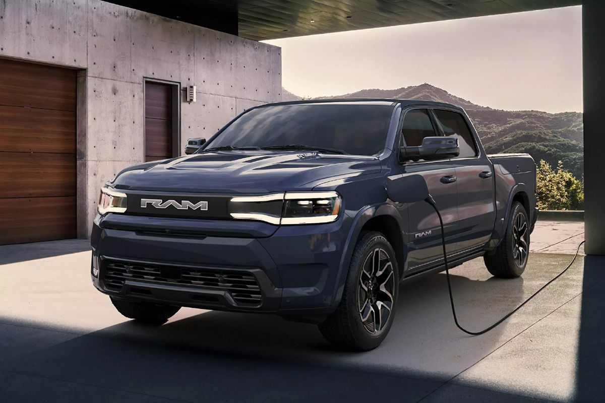 Llega el nuevo RAM 1500 REV, el pick-up eléctrico rival del Ford F-150 Lightning