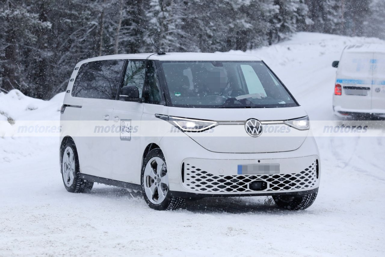 El Volkswagen ID. BUZZ LWB para USA reaparece un año después de la primera mula