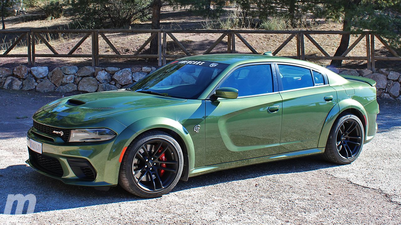 Dodge Charger SRT Hellcat Widebody