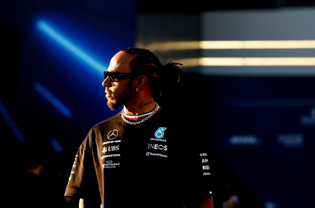 Lewis Hamilton se desespera tras la paliza de Russell: «No me siento conectado con este Mercedes»