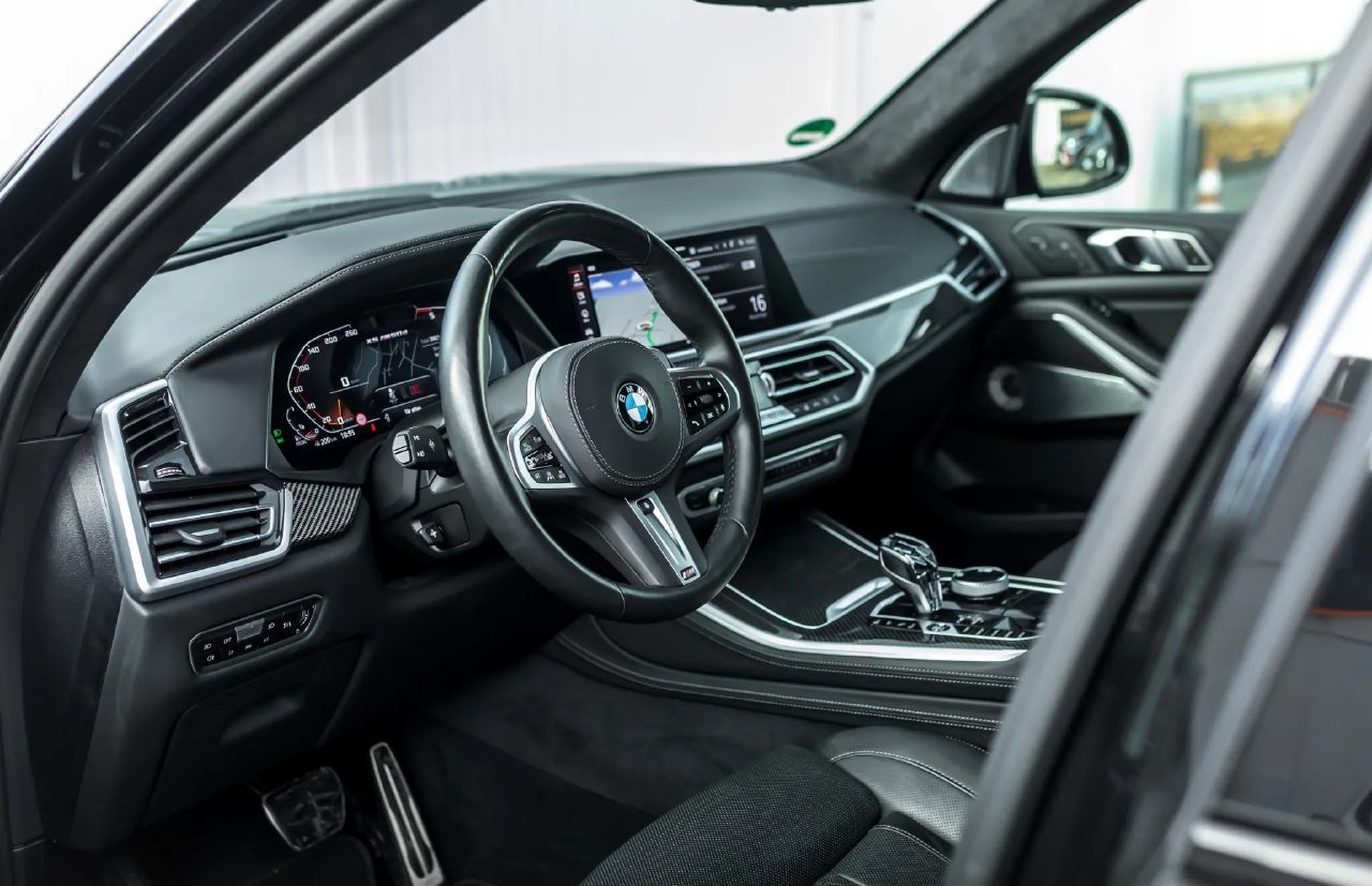 MANHART X5 G05 M50D - interior