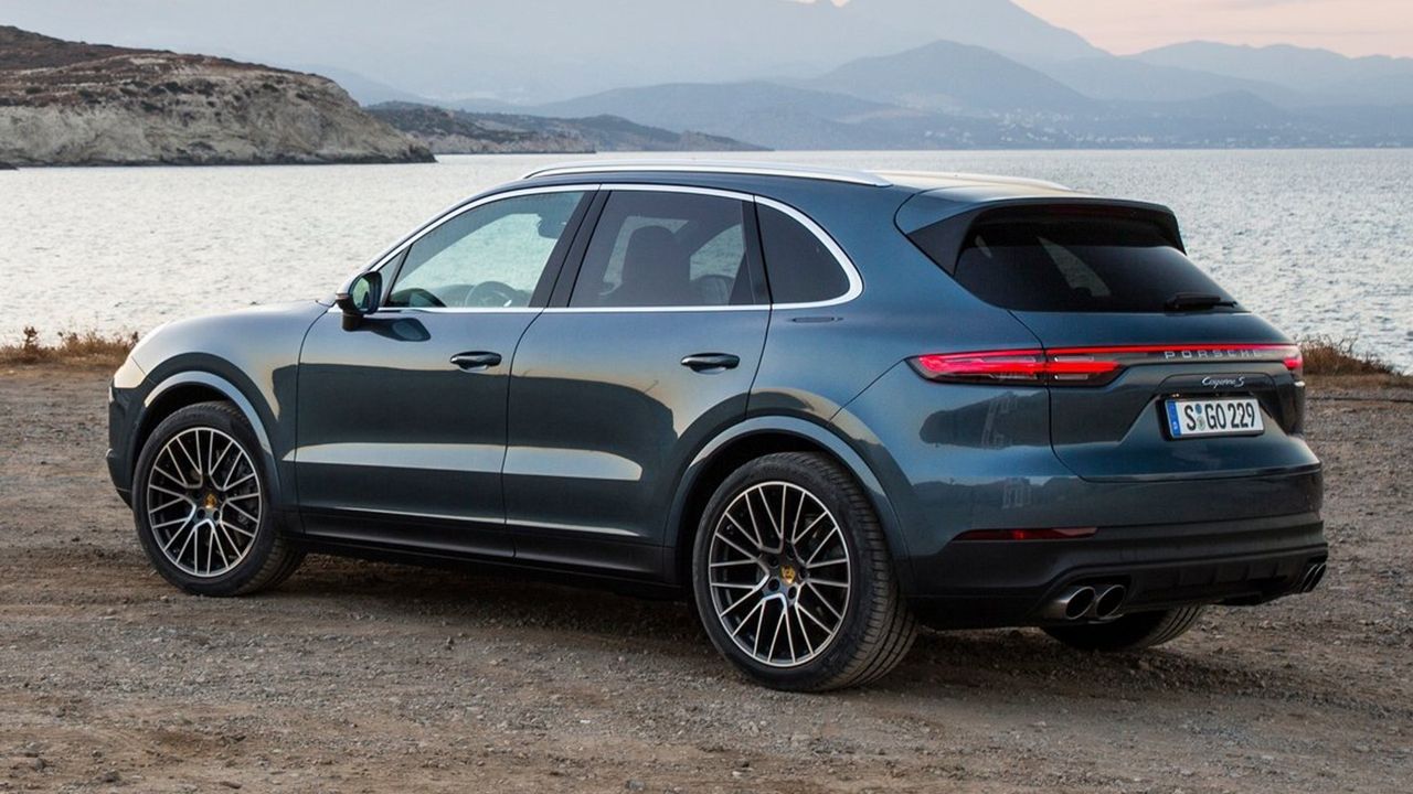 Porsche Cayenne - posterior