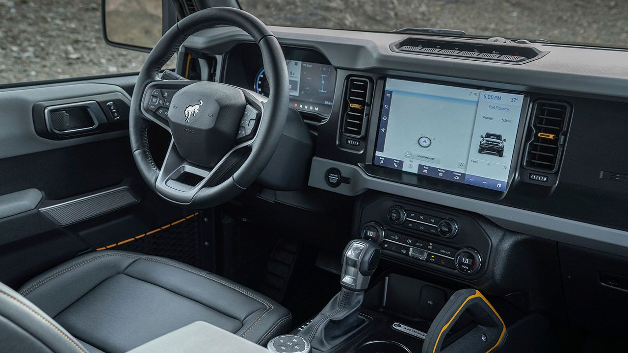 Ford Bronco - interior